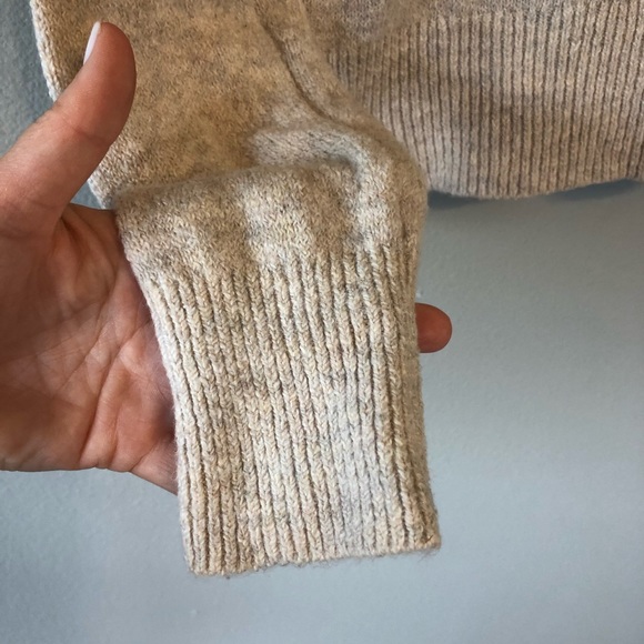 Open Back Sweater - Picture 5 of 5